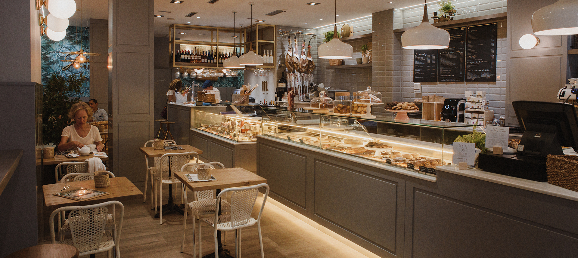 Instalaciones de Equipamiento Comercial